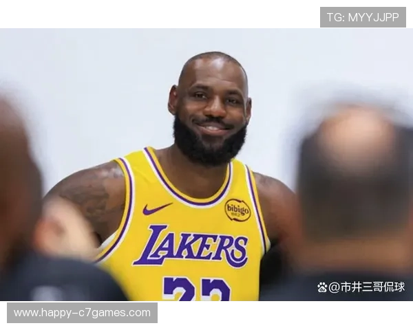 NBA季后赛战况激烈 湖人勇士天王山之战引发球迷热议