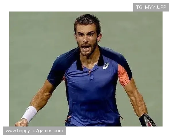 网球大师赛激战正酣，世界顶尖选手争夺年度冠军荣耀